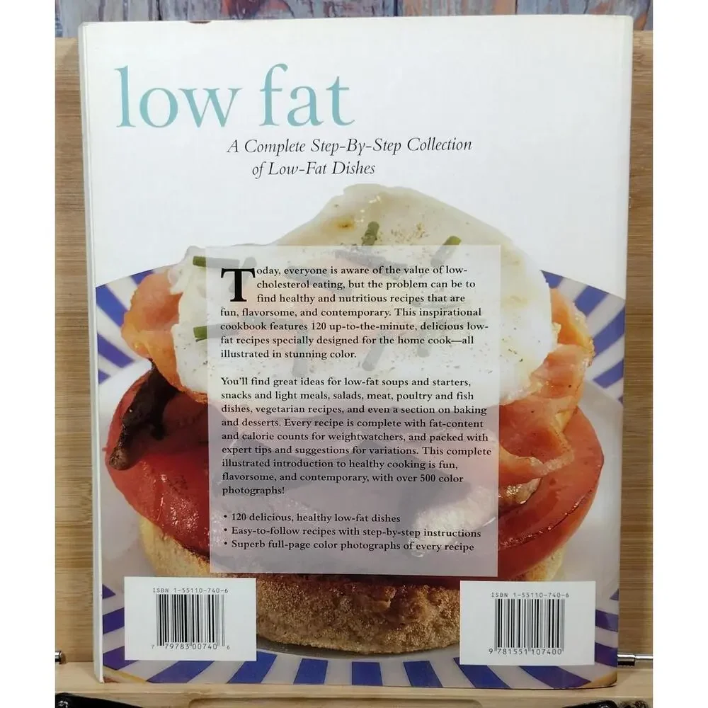 What's Cooking Low Fat by‎ Kathryn Hawkins